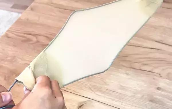 ためこんだ針金ハンガー　洗濯物じゃない使い道に「専用グッズみたい」「驚いた」