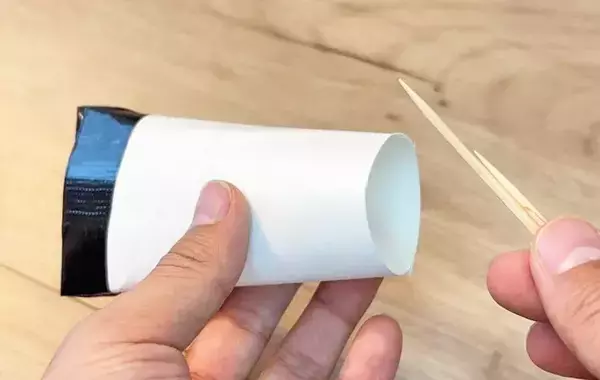 捨てないで！　トイレットペーパーの芯の活用法に「これで安心」「破けない」