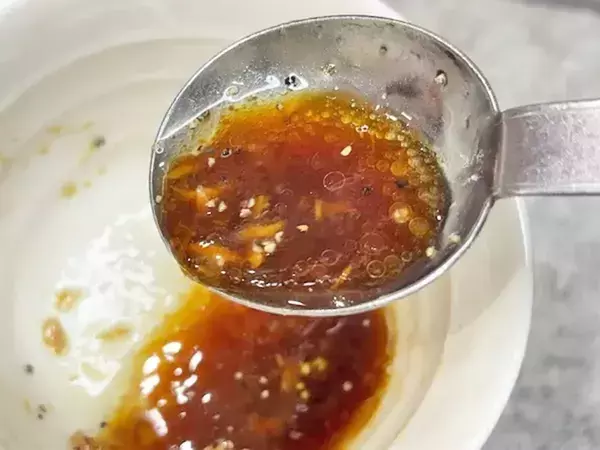 シーチキンの油、まだ捨ててる？　調味料３つ混ぜるだけで『旨みたっぷりドレッシング』が完成！