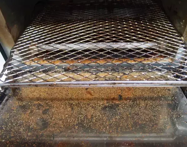 真っ黒なトースターが復活！　重曹を使った裏技に「もっと早く知りたかった」【掃除テク4選】