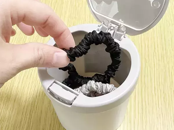 ワンタッチ綿棒ケースの『じゃない使い方』　実際に使ってみると？　「なかった頃には戻れない」