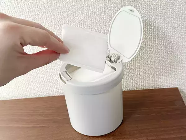 ワンタッチ綿棒ケースの『じゃない使い方』　実際に使ってみると？　「なかった頃には戻れない」