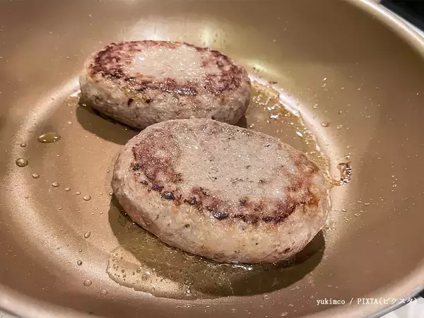 ハンバーグはフライパンで焼いた後に？　プロが教えるコツに「その手があったか」