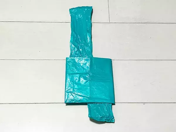 レジ袋をカラビナにこう付ける！　SNSで話題の『リボン折り』を検証