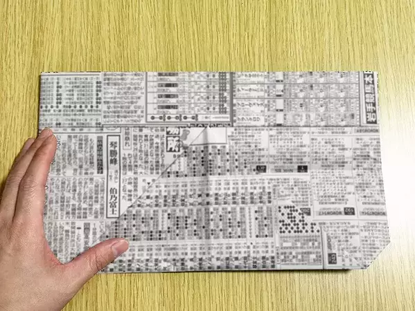 「絶対に覚えておきたい」　新聞紙1枚で完成する『即席皿』の作り方15ステップ