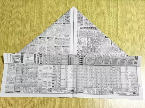「絶対に覚えておきたい」　新聞紙1枚で完成する『即席皿』の作り方15ステップ