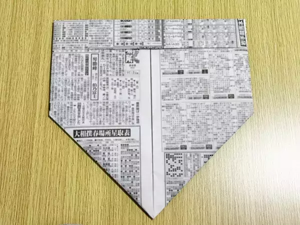 「絶対に覚えておきたい」　新聞紙1枚で完成する『即席皿』の作り方15ステップ