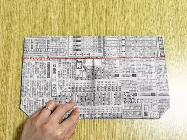 「絶対に覚えておきたい」　新聞紙1枚で完成する『即席皿』の作り方15ステップ