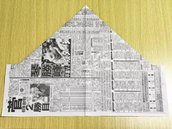 「絶対に覚えておきたい」　新聞紙1枚で完成する『即席皿』の作り方15ステップ