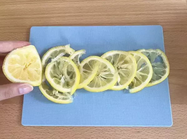 【フライパン1つ】冷凍から揚げに絡めるだけ！　夕飯のマンネリを解消する簡単レシピ