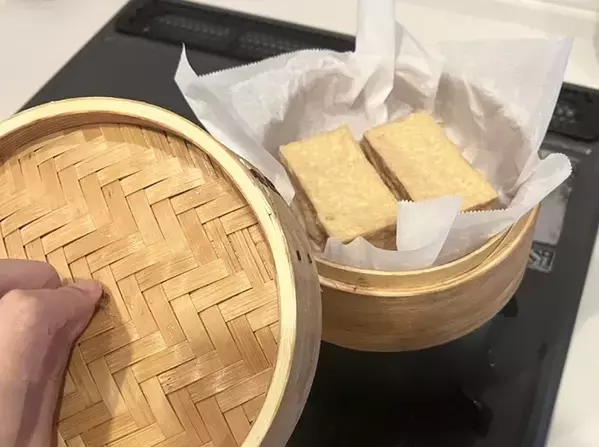 いつもの厚揚げ、こんなに変わる？　ひと口で「もう焼くのやめる！」