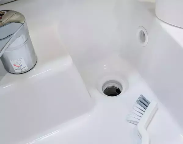 捨てる前の『トイレットペーパーの芯』が…　まさかの掃除グッズ化に「目からウロコ」【水回り対策4選】