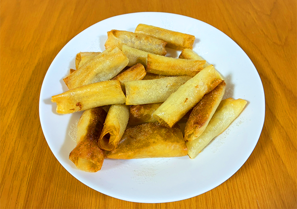 エノキと春巻きの皮で…　15分で作れる簡単おかずに「箸が止まらなくなる」