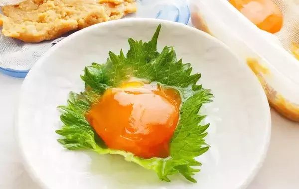 仕込み時間5分！　調味料だけでスーパーの卵が高級なおつまみに「これはハマる」