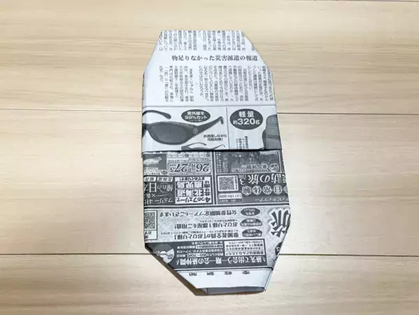 避難時や避難所生活で靴がない時に　新聞紙で作る即席スリッパ　「覚えておきたい」