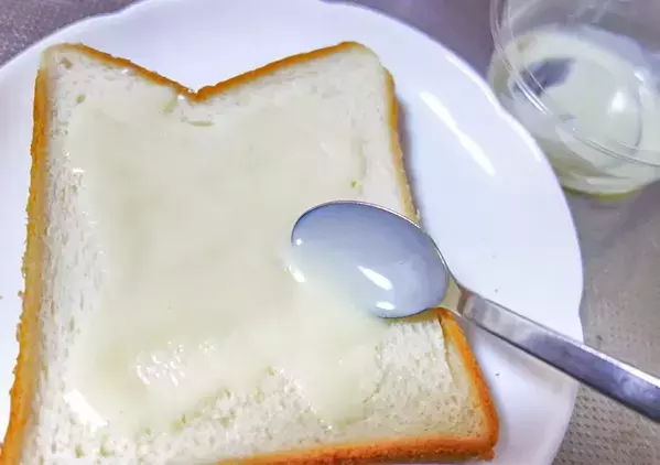 塗って焼くだけでOK！　『業スー』おすすめの食パンアレンジに、子供が「おかわり！」