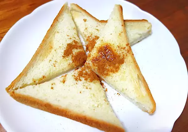 塗って焼くだけでOK！　『業スー』おすすめの食パンアレンジに、子供が「おかわり！」