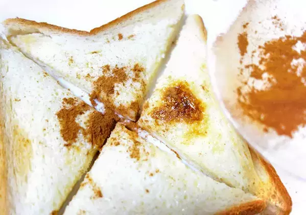 塗って焼くだけでOK！　『業スー』おすすめの食パンアレンジに、子供が「おかわり！」