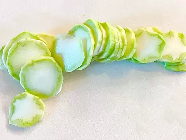 ブロッコリーの茎、捨てるのやめた！　輪切りにしてレンチンしたら「こんなにおいしいの？」