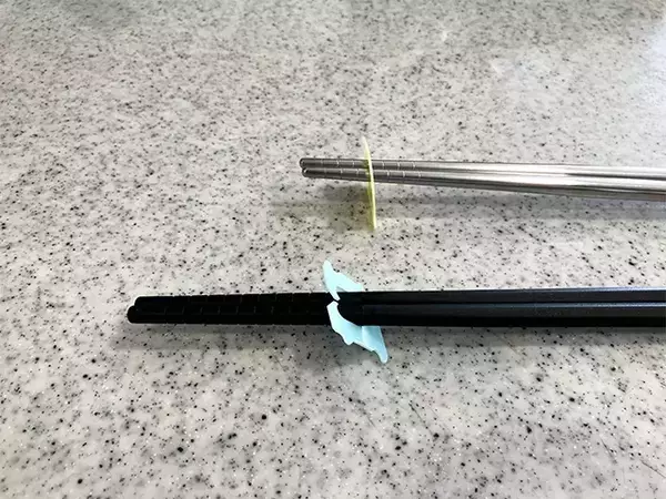 パンの留め具、捨てないで！　箸置きに変えて食卓＆キッチンで活躍させる方法