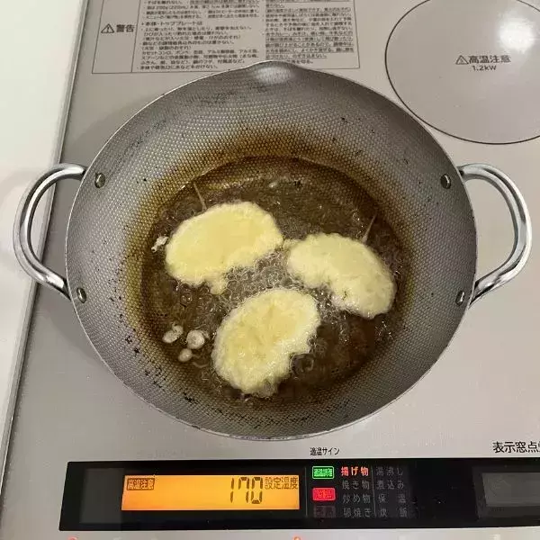 つまようじを刺してから『タマネギ』を切ると？　画期的な裏技に「この発想はなかった」