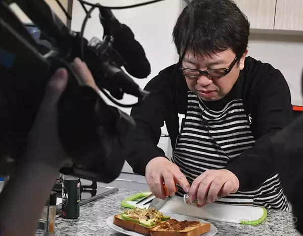 【マネしたい】材料3つで虜になるトースト完成！　天野ひろゆきの悪魔的アレンジがこちら