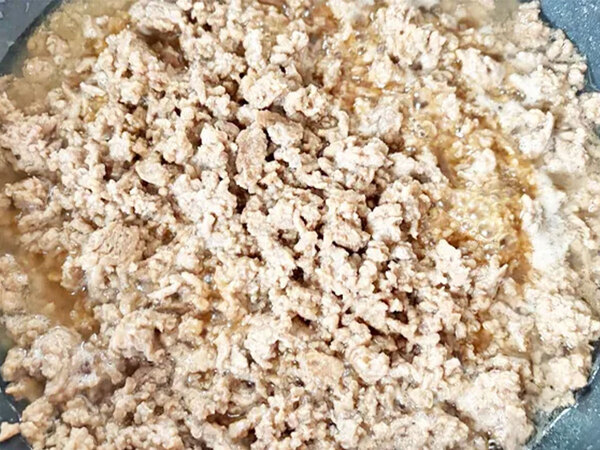 今度からそぼろ丼はコレ！　まったく新しい作り方に「子供が大喜び」「トロトロでうまい」