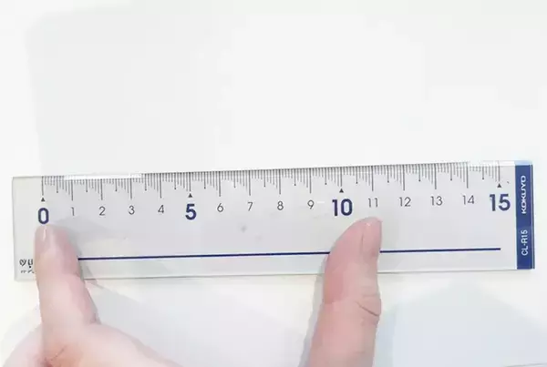 サイズは『普通・小さめ』どっち？　マスクのサイズ選びで迷わない指を使ったチェック方法