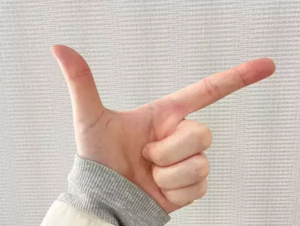 サイズは『普通・小さめ』どっち？　マスクのサイズ選びで迷わない指を使ったチェック方法