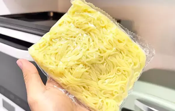 普通に作るより好きかも…　袋麺の思わぬ焼き方に「こんなに違う味になるのか！」