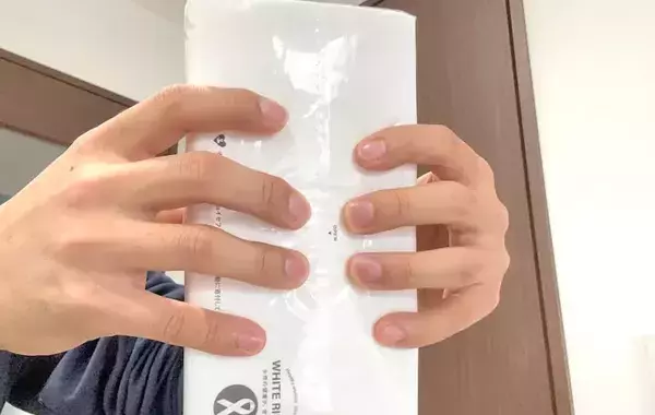 道具は不要！　ソフトティッシュの楽な開け方2つを実践！「画期的だ」「次からこうする」
