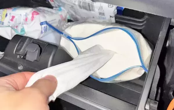 ジッパー袋に入れると…　トイレットペーパーの活用法に「心強い」「簡単すぎた」