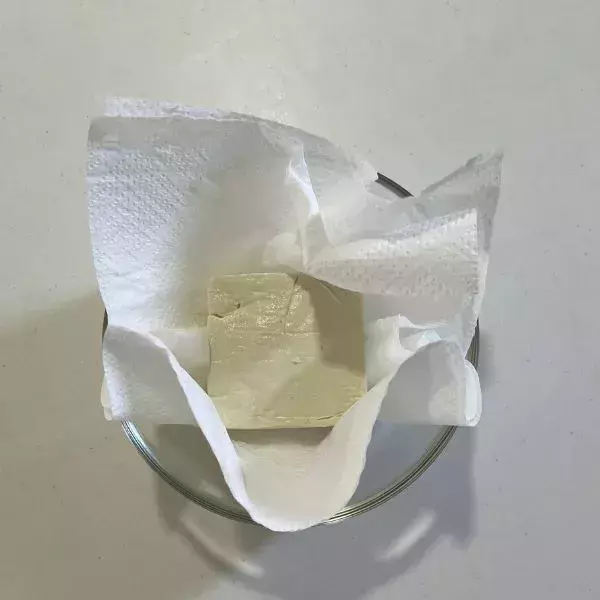 「また豆腐か」と言わせない！　刻んで混ぜるだけのタルタルソースが画期的