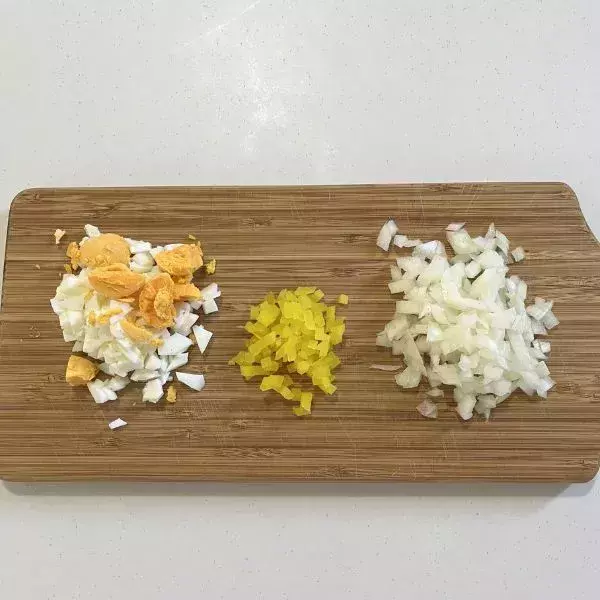 「また豆腐か」と言わせない！　刻んで混ぜるだけのタルタルソースが画期的