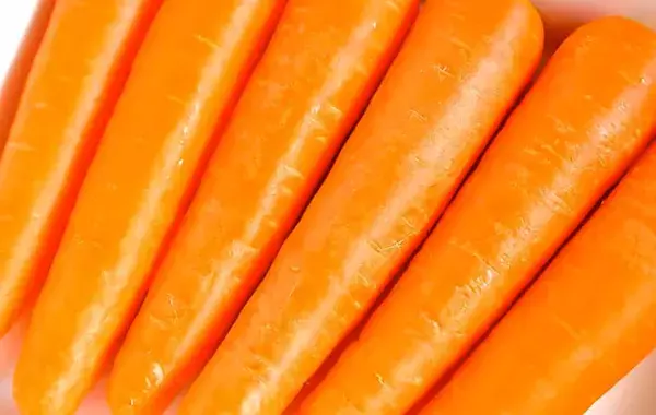 皮は剥きません！　生がおいしい「簡単ニンジンサラダ」【管理栄養士の春レシピ】