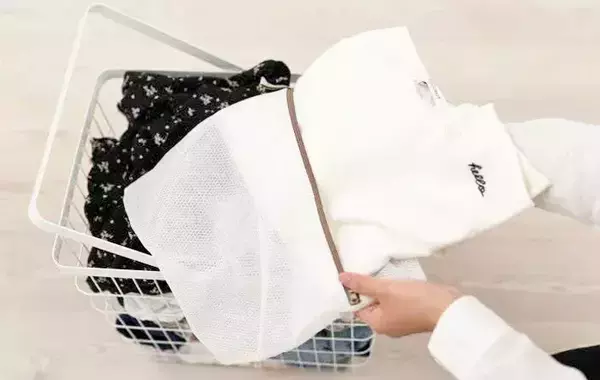 「冬服をしまう前にやって」　洗濯のプロが教える！来年もきれいに着るコツ