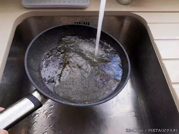 流しでジューッはNG？　フライパンを長持ちさせる使い方を専門家に聞いた