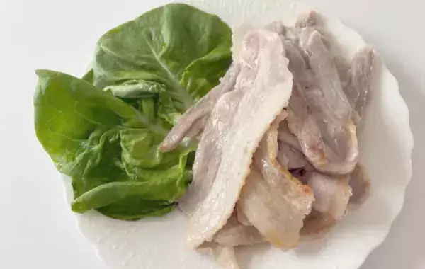 豚肉、そのまま焼かないで！　塩水に30分漬けるだけで、白米に合う絶品おかずに変身