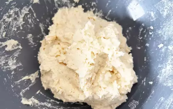 「材料これだけ？」「簡単すぎる」　豆腐とホットケーキミックスを混ぜるだけの、ふわふわパン