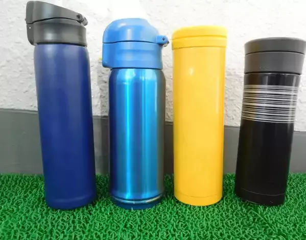 「洗うたびにため息をついていた」　水筒の底の汚れを落とす手順に「目からウロコ」【お手入れテク4選】