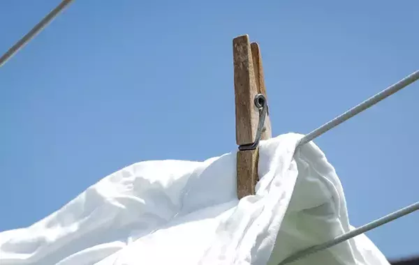 ふとんを干す時に実はNGな行動　寝具メーカーに聞いた正しいしまい方