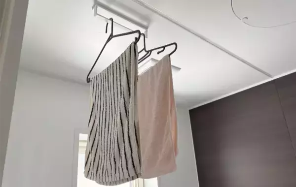 100均の『タオルバー』が使える！　意外な活用法を試してみた【3選】