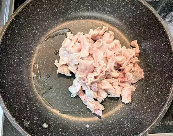 豚こま肉をお湯にくぐらせると？　まさかの裏技に「もっと早く知りたかった」「絶対やる」