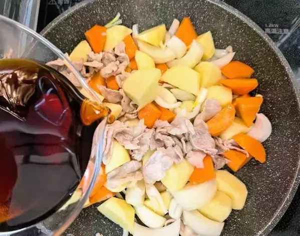 豚こま肉をお湯にくぐらせると？　まさかの裏技に「もっと早く知りたかった」「絶対やる」