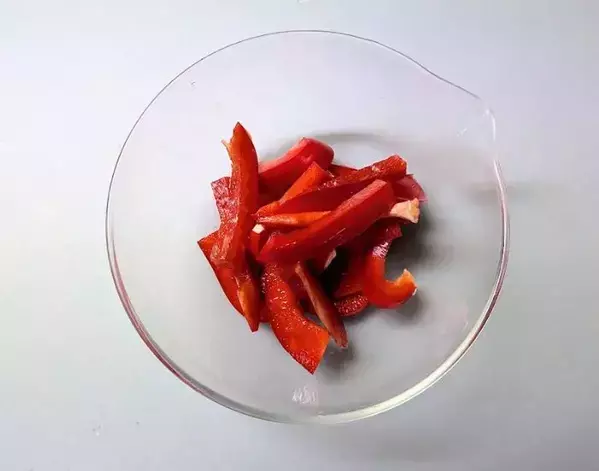 豚こま肉をお湯にくぐらせると？　まさかの裏技に「もっと早く知りたかった」「絶対やる」