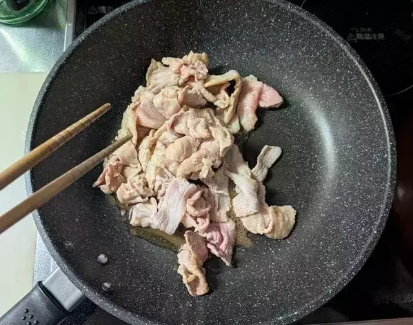 豚こま肉をお湯にくぐらせると？　まさかの裏技に「もっと早く知りたかった」「絶対やる」
