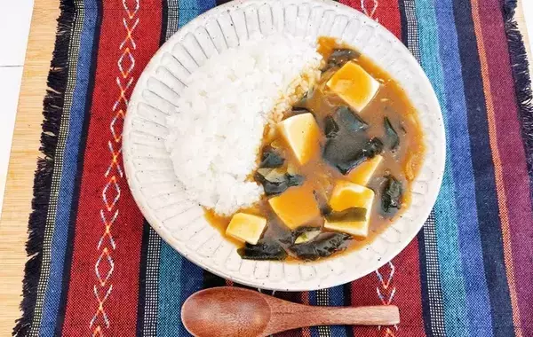見た目は味噌汁のカレー？　ご飯にかけたら「家族のおかわりコールが止まらない」