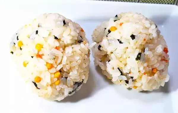 5分で完成する、永谷園のおにぎりレシピ　材料２つでできる作り方に「弁当にぴったり」