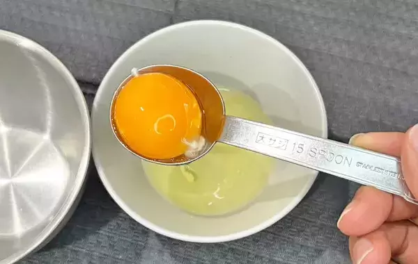 全卵混ぜないで！　いつもと違う卵かけご飯に「明日も食べたい」
