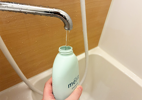 花王「推奨しておりません」　残り少ないシャンプーを『お湯で薄める』のは、実は…「知らなかった」